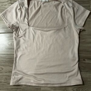 Women's Square-Neck Short Sleeve Top - Light Blush Pink